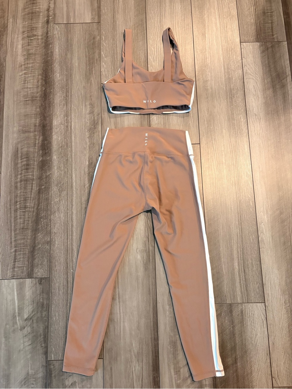 Women’s Brown Colorblock Sports Bra and Legging Set - Picture 3 of 3